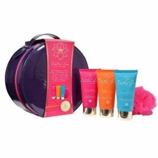 Набор подарочный Ultimate Indulgence (гель для душа 100ml+лосьон для тела 100ml+скраб для тела 100ml+мочалка+косметичка)