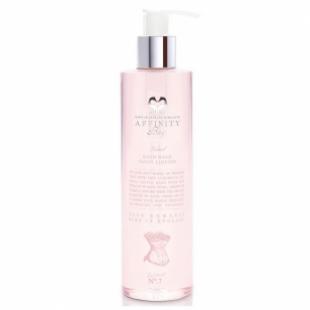 Жидкое мыло для рук Rose Romance Hand Wash с ароматом розы 285ml