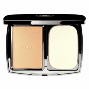 Крем-пудра компактная CHANEL MAKE UP VITALUMIERE COMPACT DOUCEUR №40 Beige